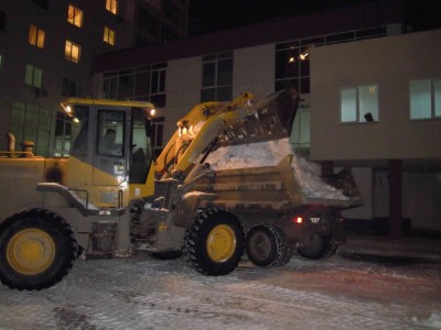 Уборка и вывоз снега в Томске и Севесрке, вывоз снега в Томске.